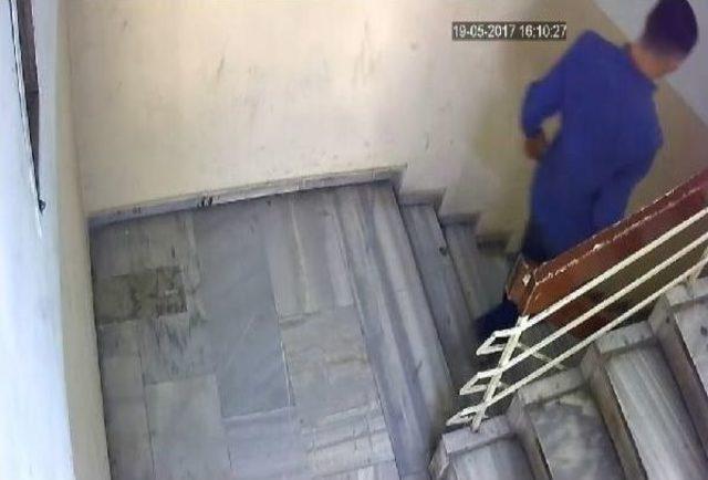 Cep Telefonu Hırsızı Tutuklandı 3