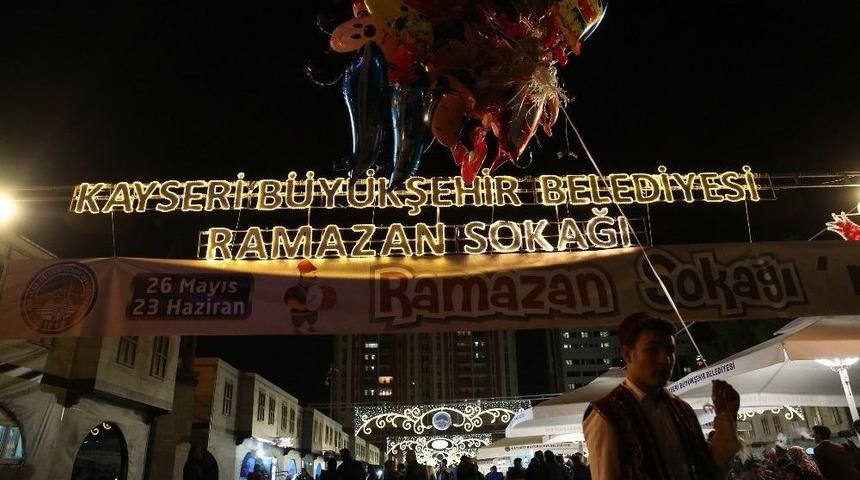 Ramazan Sokağı&rsquo;na B&uuml;y&uuml;k İlgi