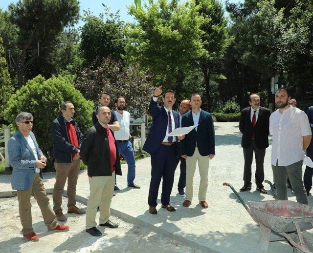 Gazi Park’ında Yenileme Çalışması