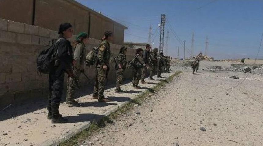 Dsg, Rakka'da &Ouml;zg&uuml;rl&uuml;k Barajı Ve Mansura Beldesi'ni Deaş'tan Temizledi