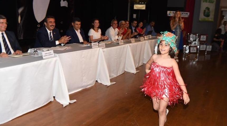 Halk G&uuml;n&uuml;&rsquo;nde Renkli G&ouml;r&uuml;nt&uuml;ler