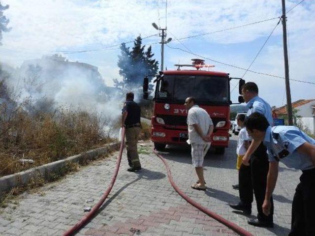 Çeşme'de Korkutan Yangın