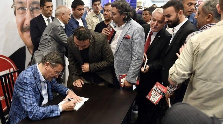 Başkan G&ouml;k&ccedil;ek, B&uuml;y&uuml;kşehire Bağlı Şirket Personeliyle İftarda Buluştu