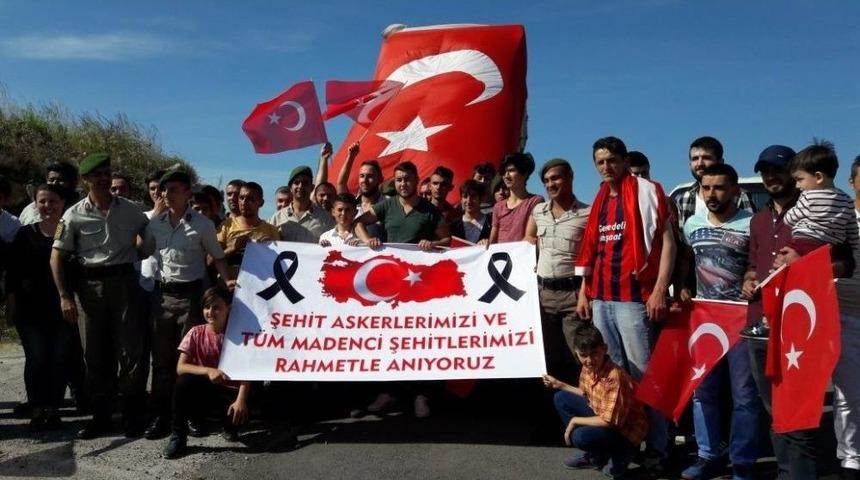 Mahalleliden Jandarmaya Moral Ziyareti