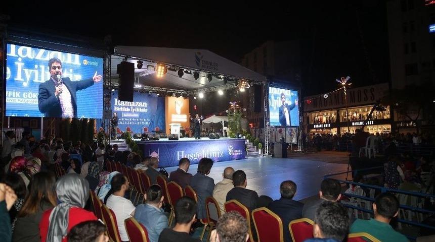 Esenler&rsquo;de Ramazan S&ouml;yleşileri Devam Ediyor
