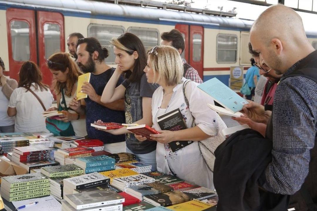 Kadık&ouml;y Kitap G&uuml;nleri&rsquo;ne Yoğun İlgi