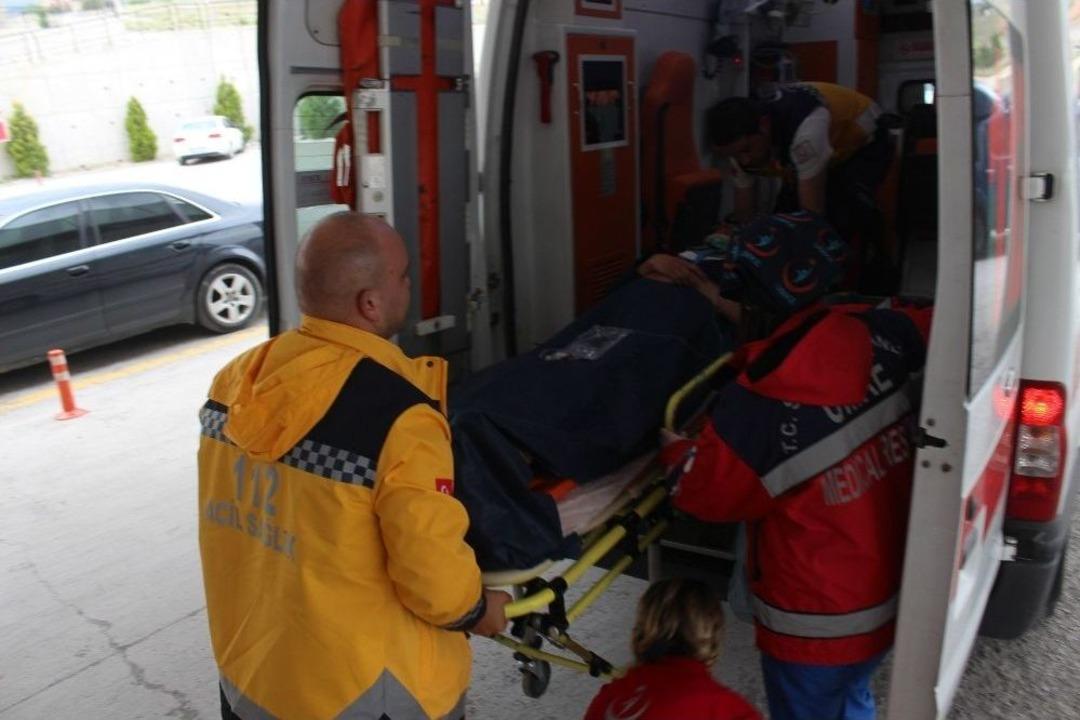 Mahsur Kalan Dağcı Donmak &Uuml;zereyken Kurtarıldı