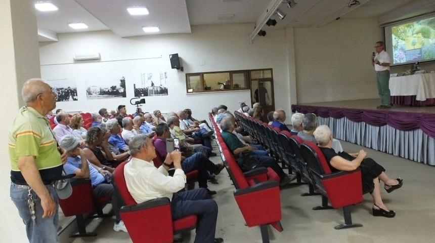 Burhaniye&rsquo; De &Ccedil;evre Ve Halk Sağlığı Paneli D&uuml;zenlendi