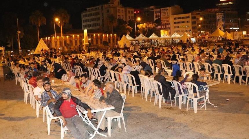 Milletvekili Cevheri, Haliliye Belediyesinin Sahur Sofrasına Konuk Oldu