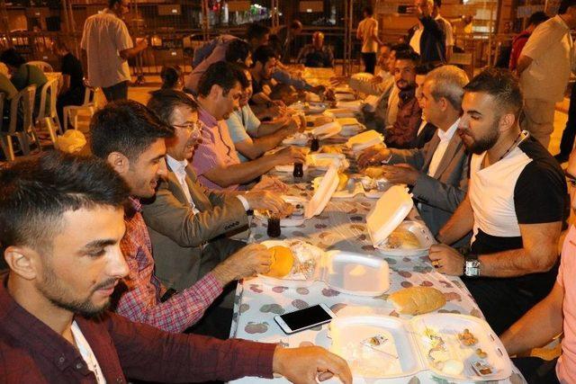 Milletvekili Cevheri, Haliliye Belediyesinin Sahur Sofrasına Konuk Oldu