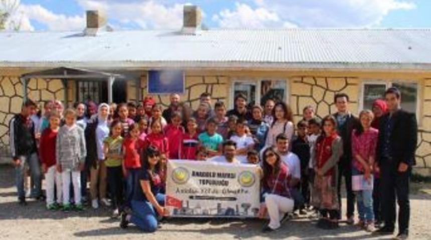 Kitaplarla Yollara D&uuml;şt&uuml;ler