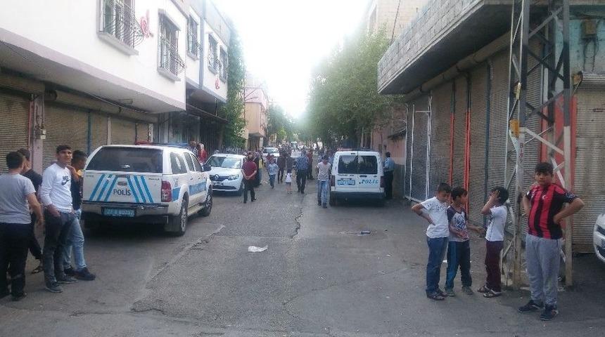 Gaziantep&rsquo;te Bı&ccedil;aklı, Pompalı Kavga: 9 Yaralı