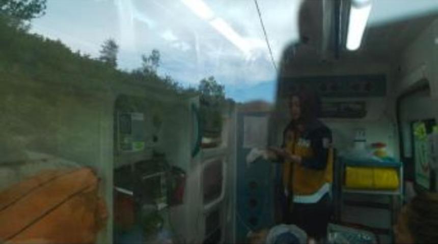 Yere D&uuml;şen T&uuml;feğin Ateş Alması Sonucu Yaralandı