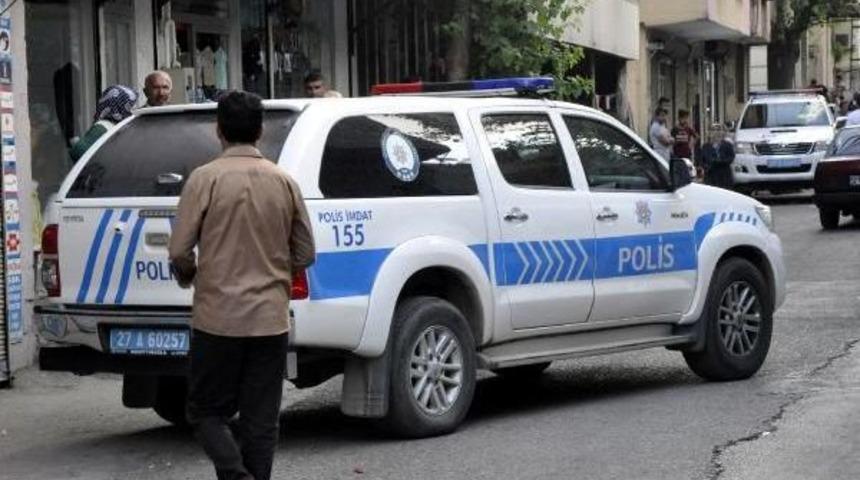 Gaziantep'te T&uuml;fekli Kavga: 9 Yaralı