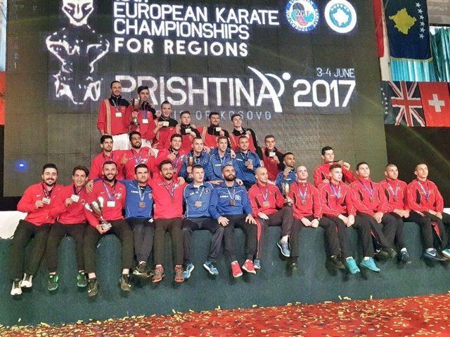 Kosova&rsquo;da Zirve T&uuml;rkiye&rsquo;nin 1