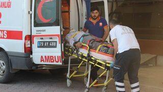 Kilis’te Traktör Devrildi: 2 Yaralı