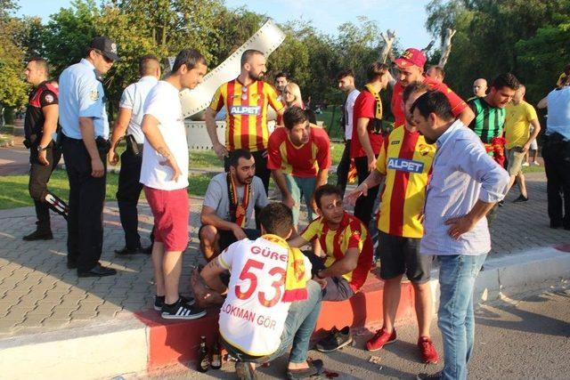 Eskişehir-göztepe Maçı Öncesi 1 Taraftar Yaralı