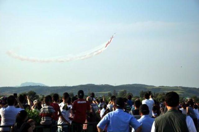 Osmaniye’De Türk Yıldızları'ndan Nefes Kesen Gösteri