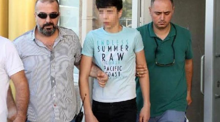 Suriyeli &Ccedil;ocukların T&uuml;fekle Şakası, &Ouml;l&uuml;mle Bitti