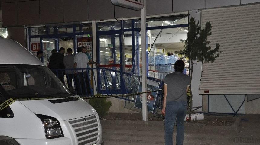 Diyarbakır&rsquo;da Markete Eyp&rsquo;li Saldırı