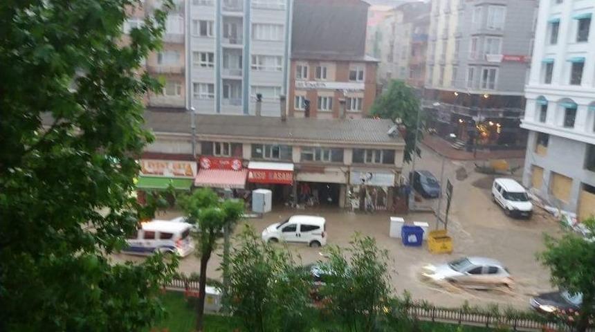 Bilecik&rsquo;te Sağanak Yağış, Hayatı Fel&ccedil; Etti