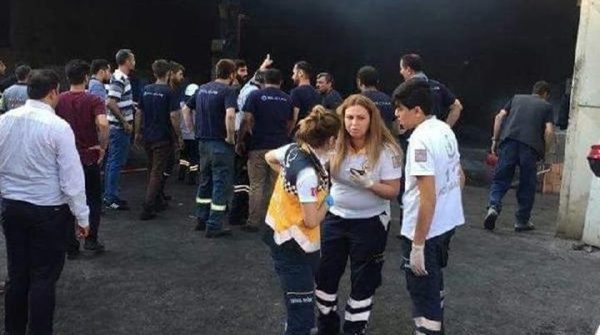 Demir-&Ccedil;elik Fabrikasında Yangın: 1 &Ouml;l&uuml;