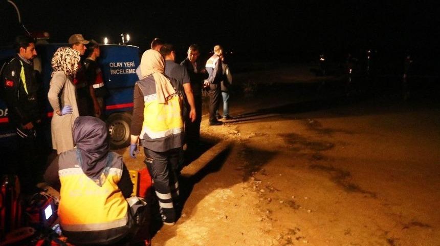 İntihar Etmek İsteyen Kadını Kurtarmak İsterken Boğularak &Ouml;ld&uuml;