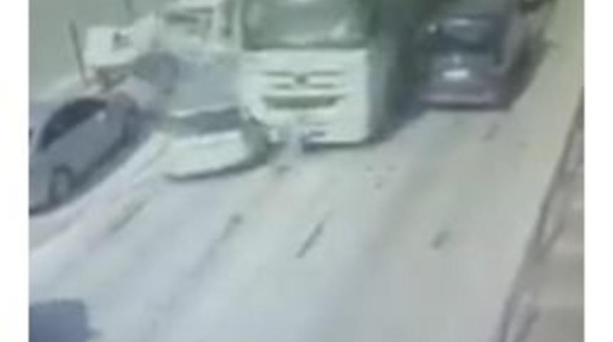 Tır 8 Otomobili B&ouml;yle Bi&ccedil;ti