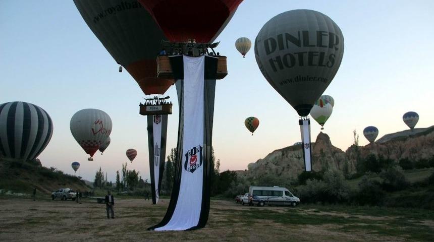 (&ouml;zel Haber) Kapadokya&rsquo;da Balonlar Beşiktaş&rsquo;ın Şampiyonluğu İ&ccedil;in Havalandı