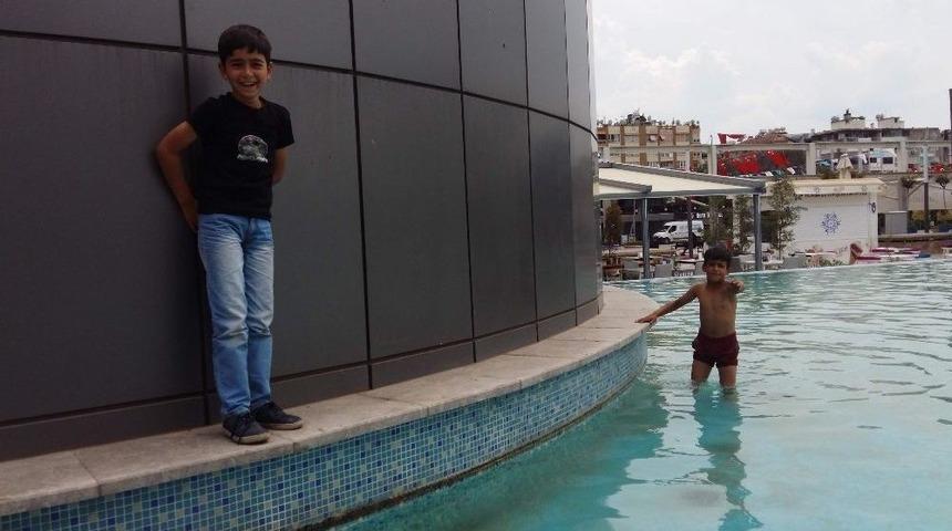 Sıcak Havalar Beraberinde Tehlikeli Serinlikleri De Getirdi