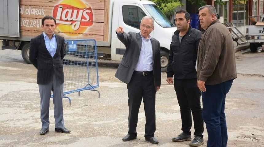 Başkan Acar Yol Yapım Çalışmalarını Yerinde İnceledi