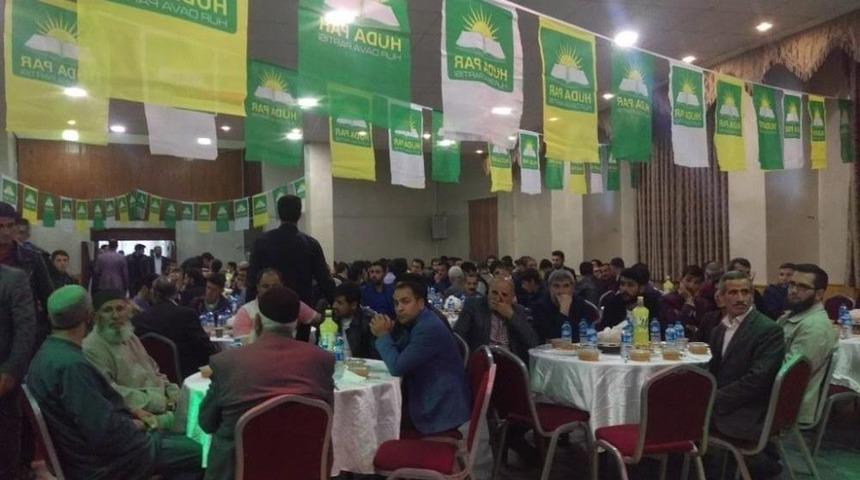 H&uuml;da Par Ağrı İl Başkanlığı İftar Programı D&uuml;zenledi