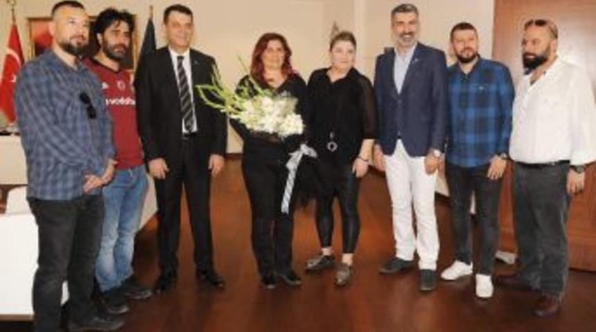 Şampiyon Beşiktaşlılardan Başkan &Ccedil;er&ccedil;ioğlu&rsquo;na Teşekk&uuml;r