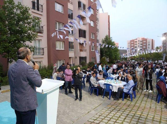 Başkan Ahmet Haşim Baltacı, Komşuları İftarda Ağırladı 1