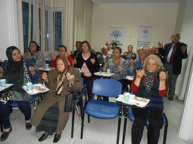 Şairler Ve Ozanlar Oru&ccedil;larını Kahramanlık T&uuml;rk&uuml;leri Eşliğinde A&ccedil;tı 1