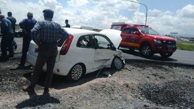 Kayseri’de Trafik Kazasında 6 Kişi Yaralandı