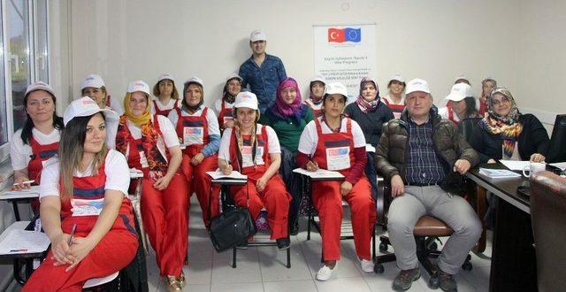Onlar Artık Eğitimli Temizlik&ccedil;iler 1