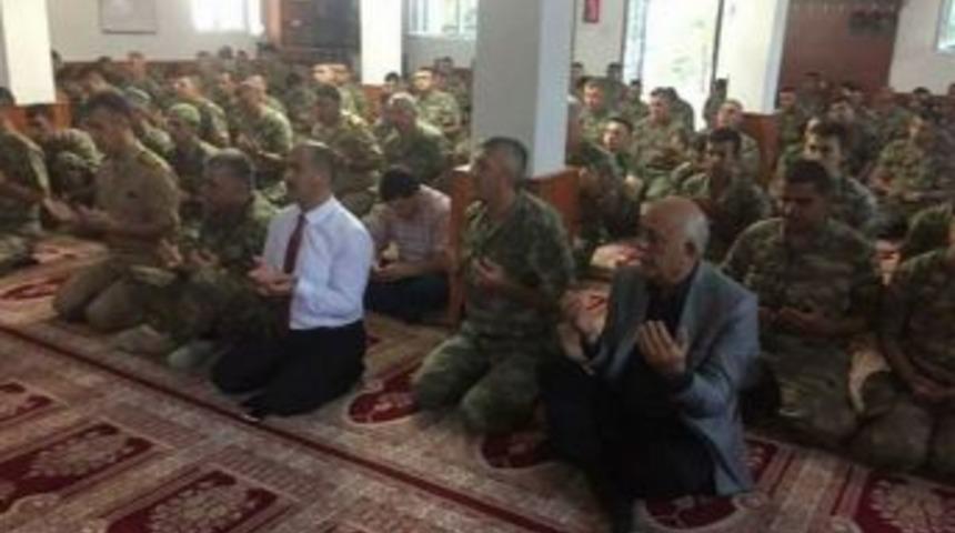 Şehit Teğmen Ahmet Tor Kışlası&rsquo;nda Şehitler İ&ccedil;in Mevlit Okutuldu