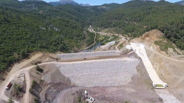 Aksu Karaöz Çepeli Barajı’nda Çalışmalar Devam Ediyor