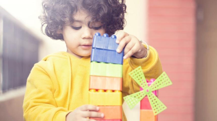 Çocuklarda Oyuncak Seçimi Hakkında Bilinmesi Gerekenler