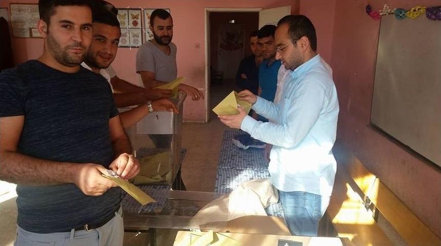 Hamzalı Mahallesi&rsquo;nde Muhtarlık Se&ccedil;imleri Yapıldı