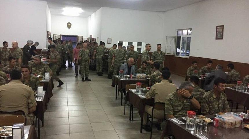 Başkan Seyfi Dingil Orucunu Mehmet&ccedil;ikle A&ccedil;tı