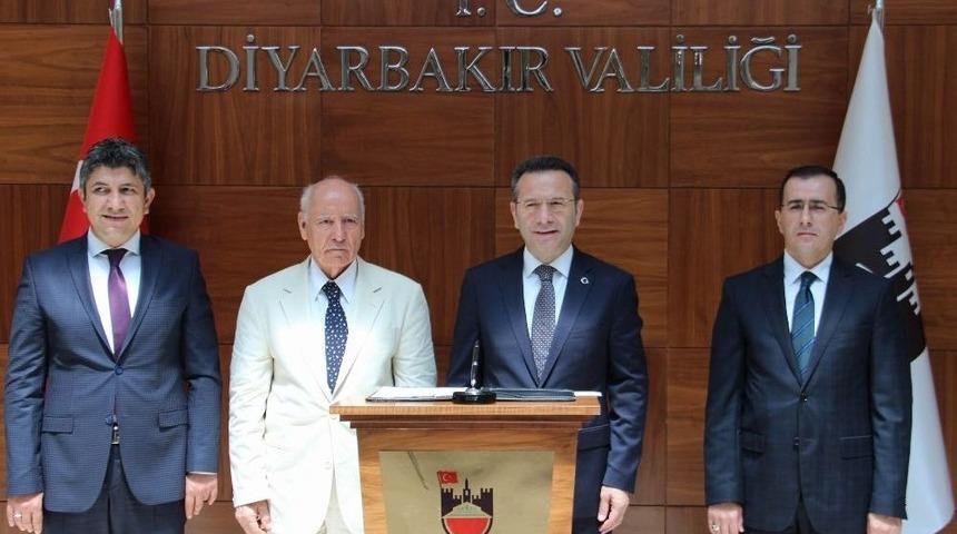 Hayırsever İşadamı Doğduğu Yeri Unutmadı