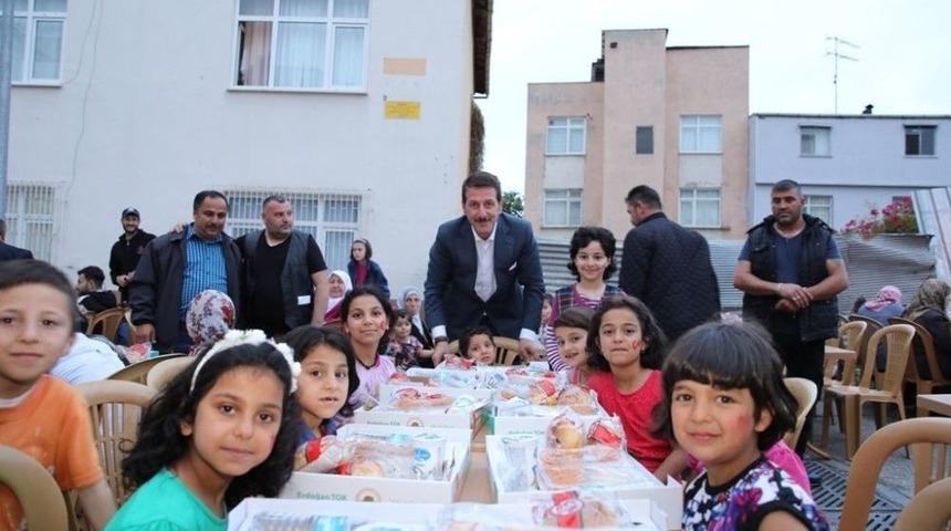 İlkadım&rsquo;da 2 Mahalle Aynı Sofrada Buluştu
