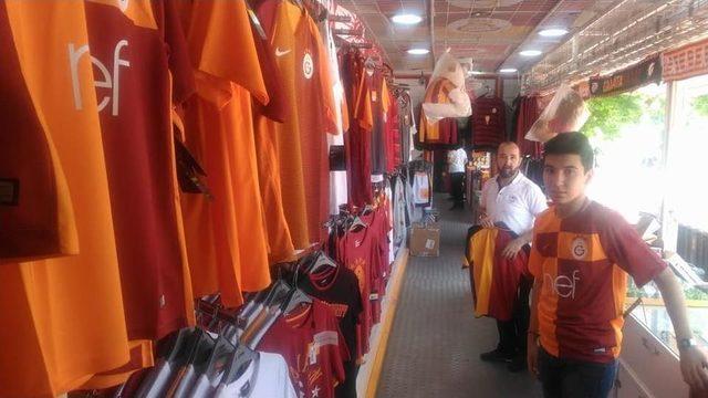 Galatasaray Store Tavşanlı’da