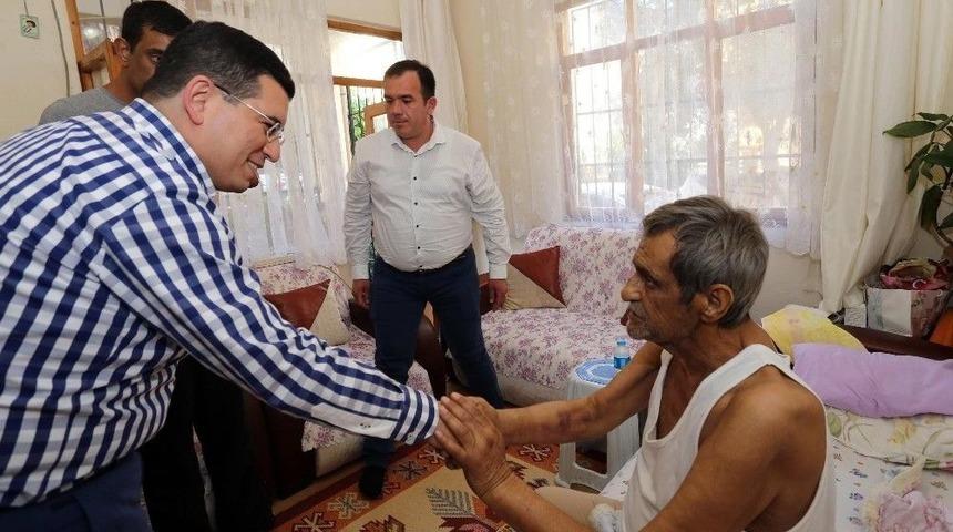 T&uuml;t&uuml;nc&uuml; İftar &Ouml;nce Ev Ziyaretlerine Devam Ediyor