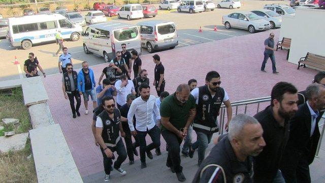 Muğla Merkezli G&ouml;&ccedil;men Ka&ccedil;ak&ccedil;ılığı Operasyonunda 13 Kişi Adliyede 2