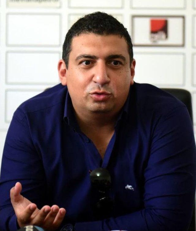 Antalyaspor Başkanı &Ouml;zt&uuml;rk: Eto o yu Satmayı D&uuml;ş&uuml;nm&uuml;yoruz 1