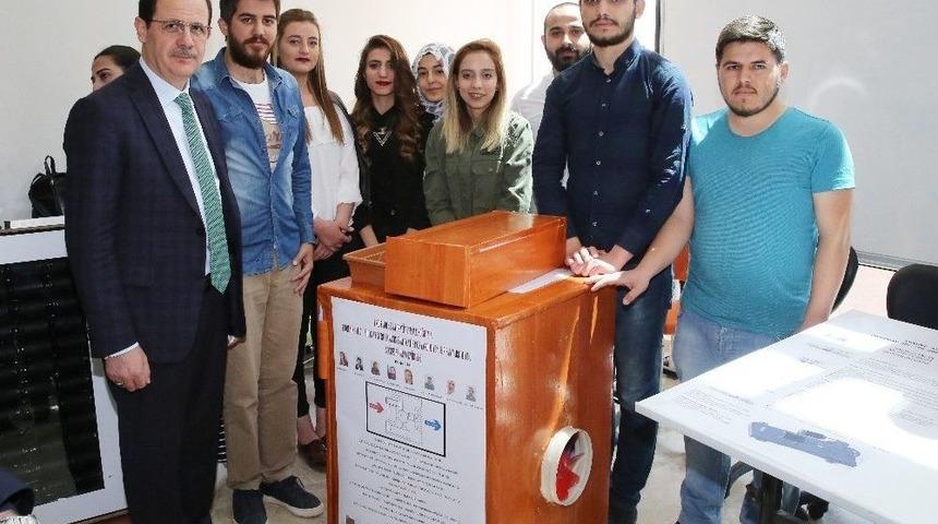 Bayburt &Uuml;niversitesinde Ar-ge Projeleri Sergisi D&uuml;zenlendi