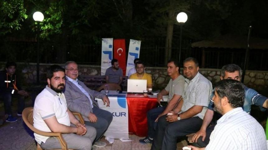 Başkan Kutlu Stantları Ziyaret Etti